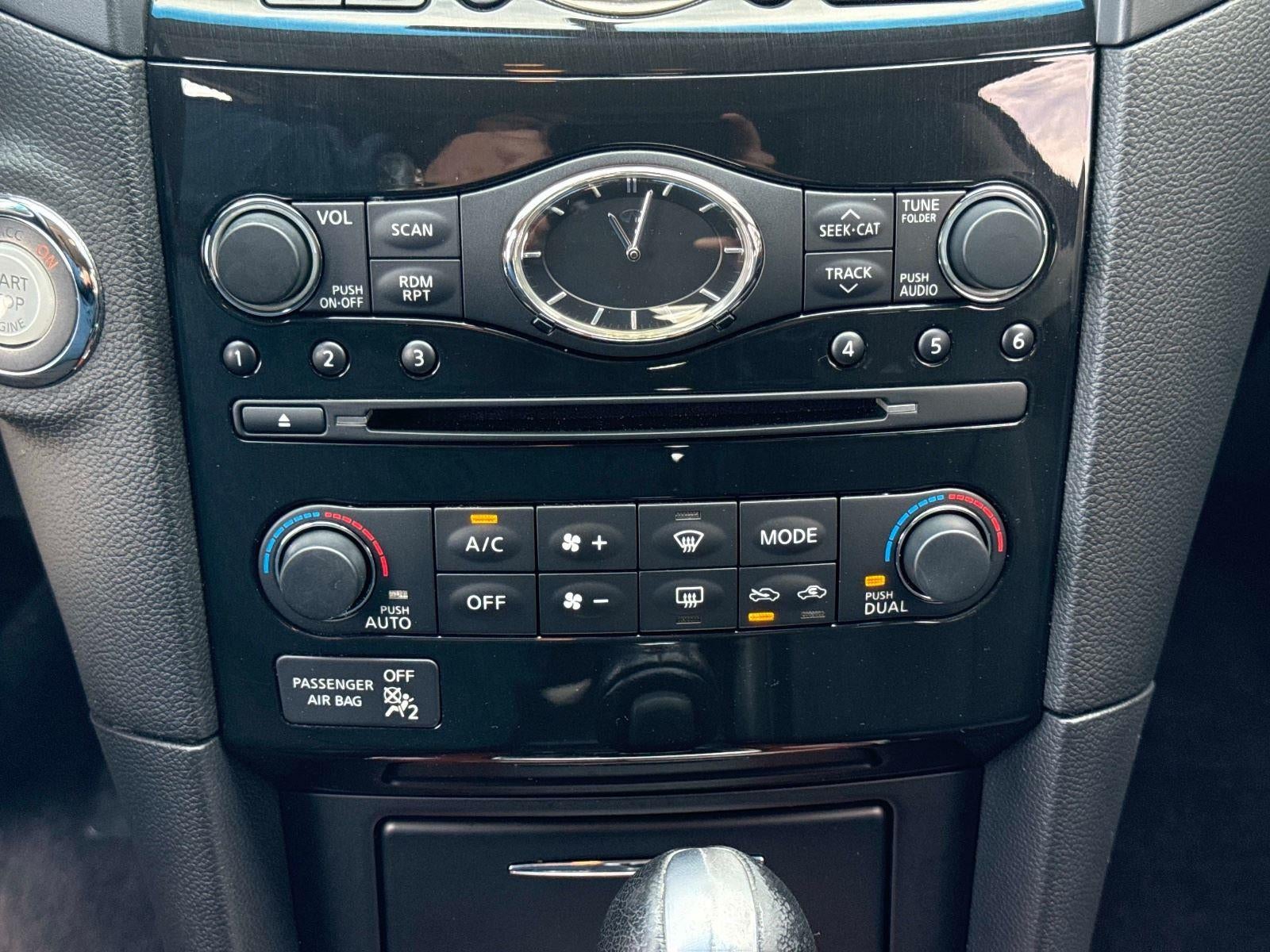 2014 INFINITI QX70 AWD 4dr