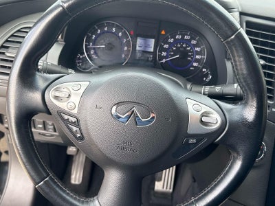 2014 INFINITI QX70 AWD 4dr