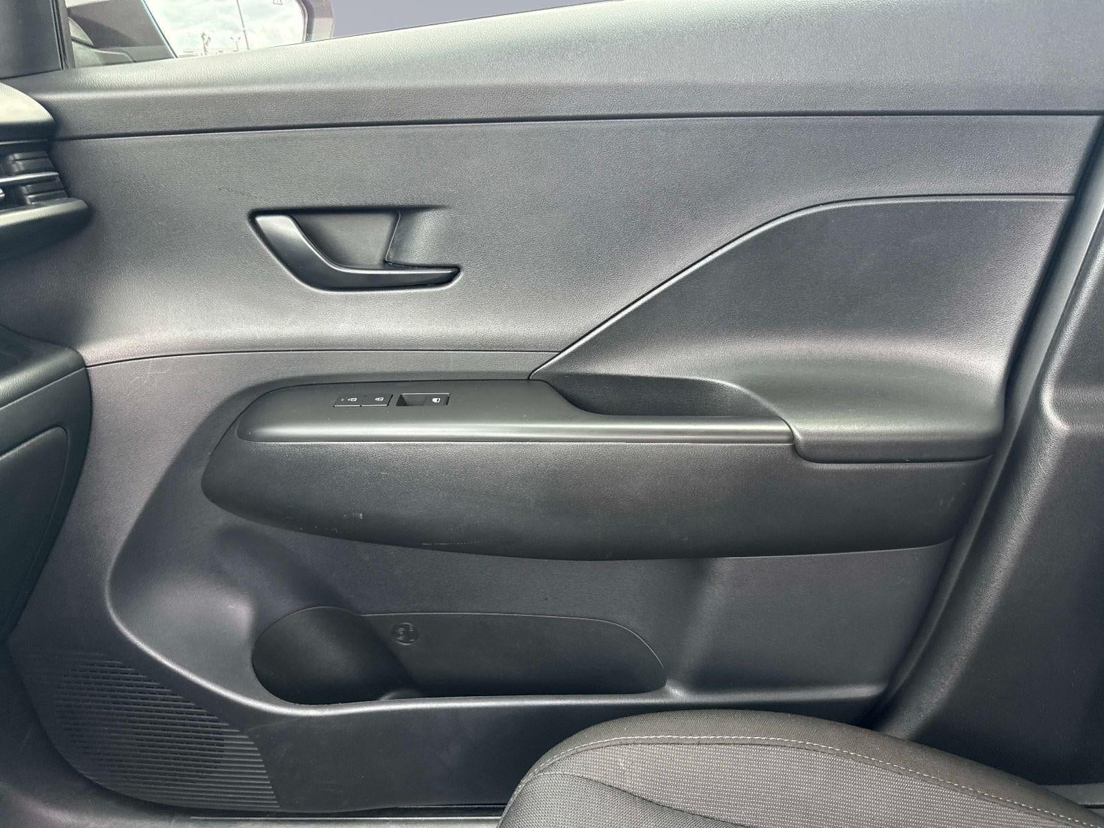 2024 Hyundai Kona SE