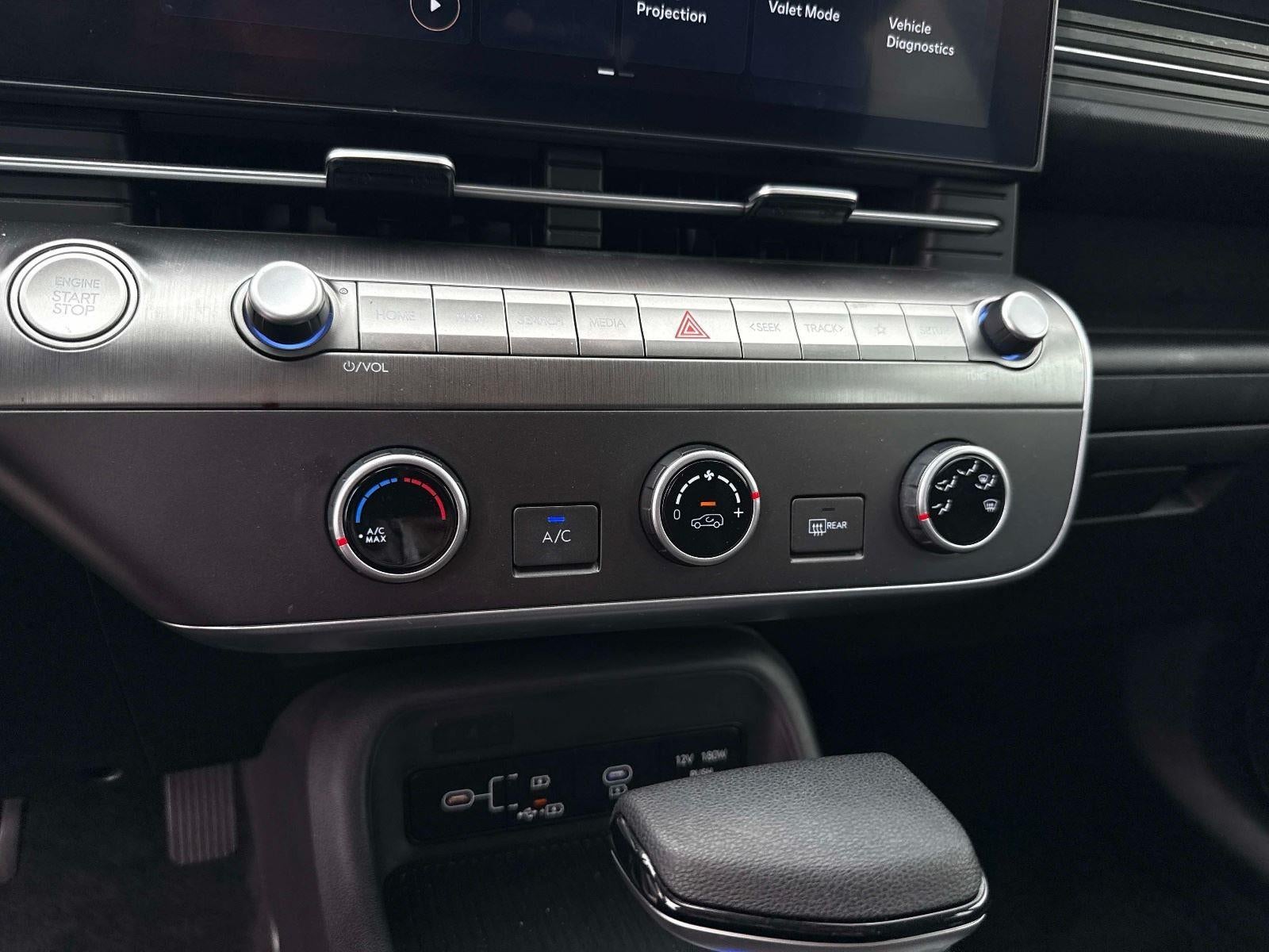 2024 Hyundai Kona SE