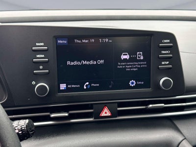 2022 Hyundai Elantra SE