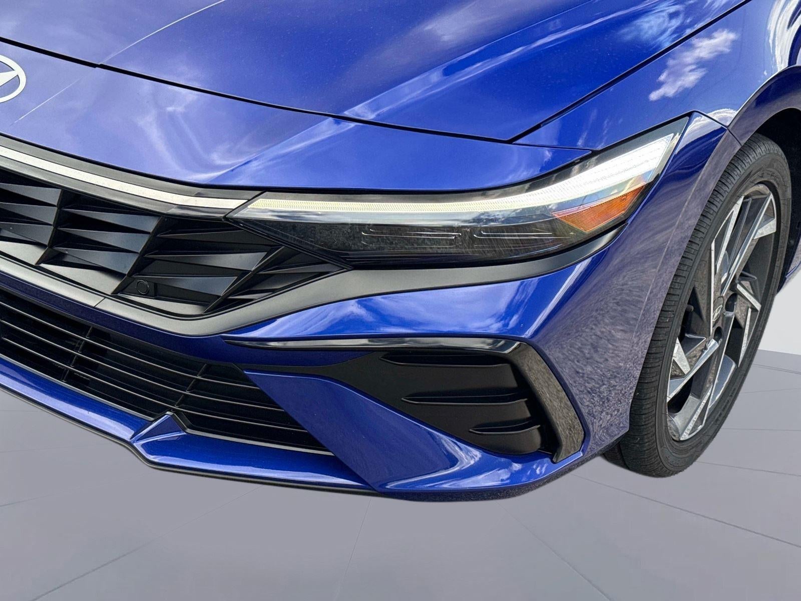 2025 Hyundai Elantra Hybrid Limited