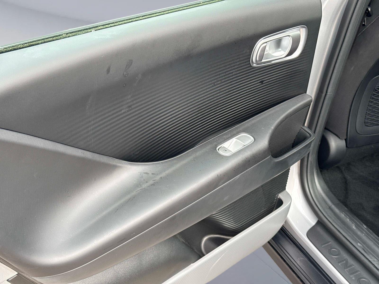 2023 Hyundai IONIQ 6 SE Standard Range