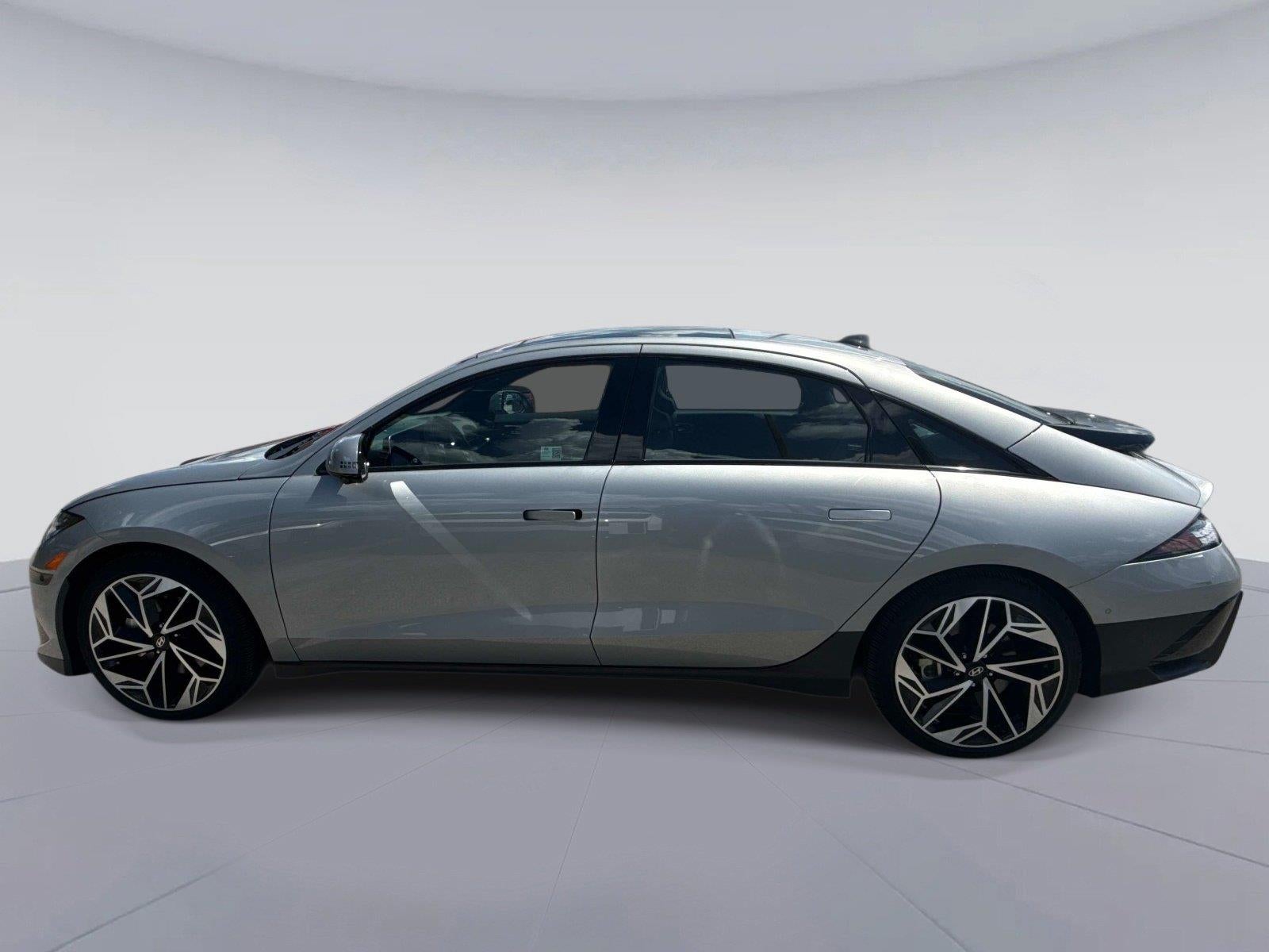 2025 Hyundai Ioniq 6 Limited