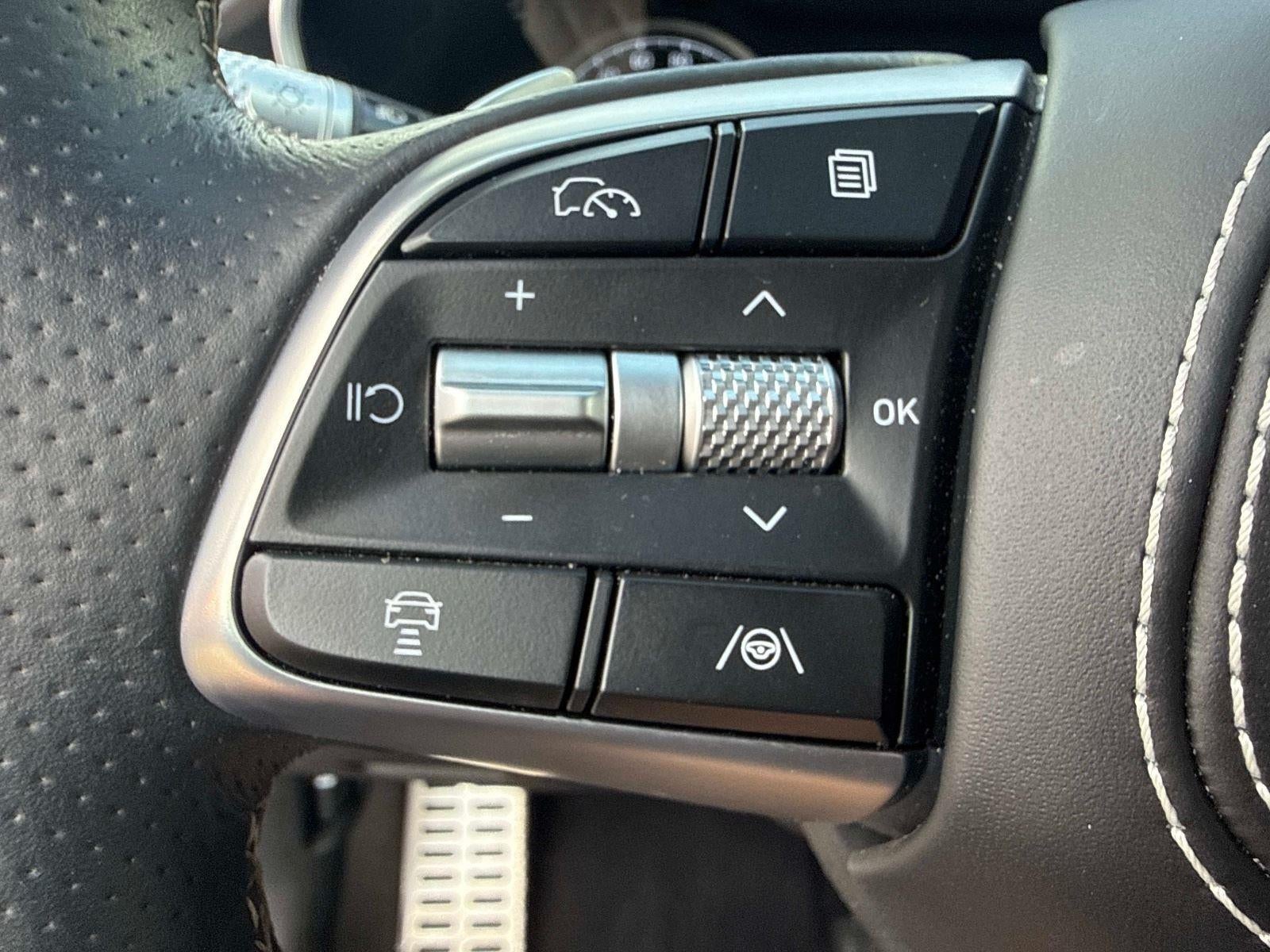 2025 Genesis G70 3.3T Sport Prestige