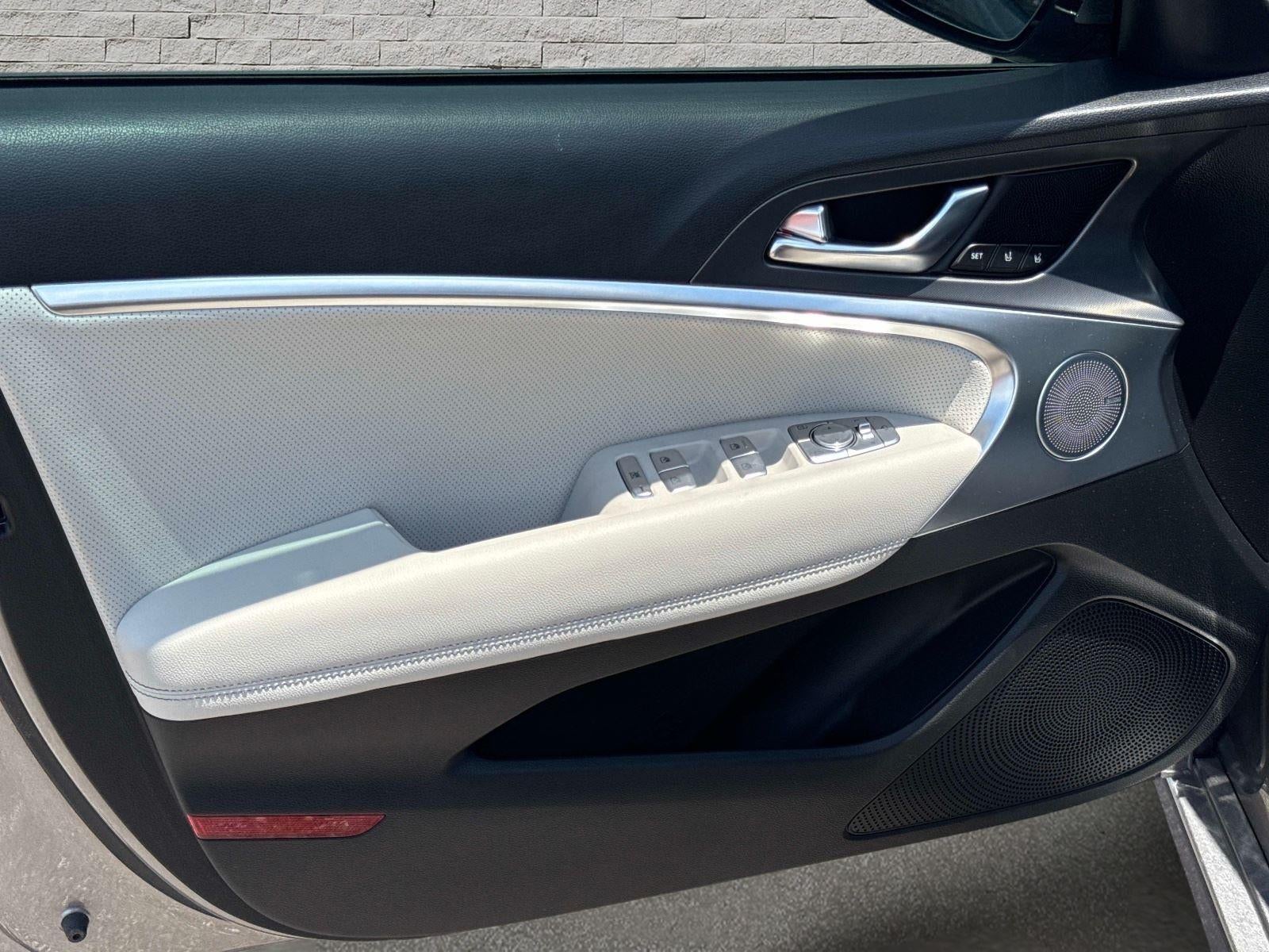 2025 Genesis G70 3.3T Sport Advanced