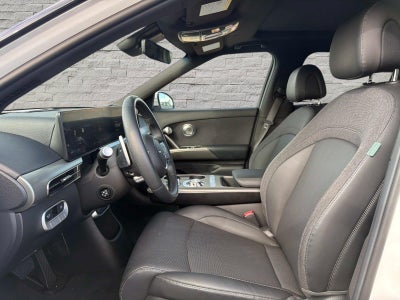 2025 Genesis GV60 Standard