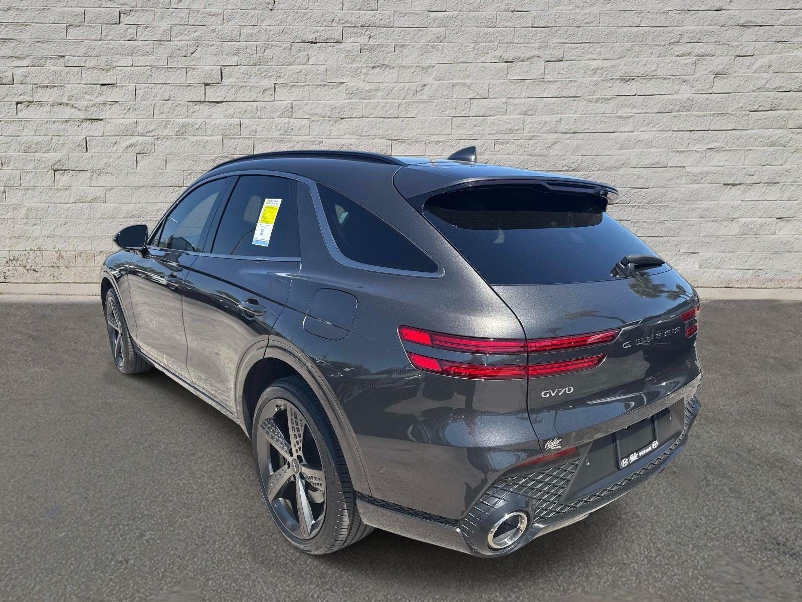 2023 Genesis GV70 2.5T