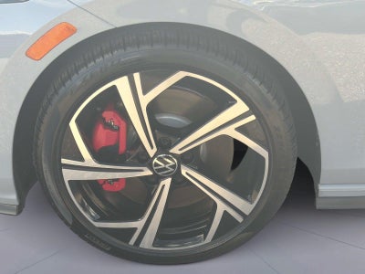 2025 Volkswagen Golf GTI SE