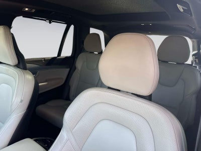 2022 Volvo XC90 Recharge Plug-In Hybrid R-Design