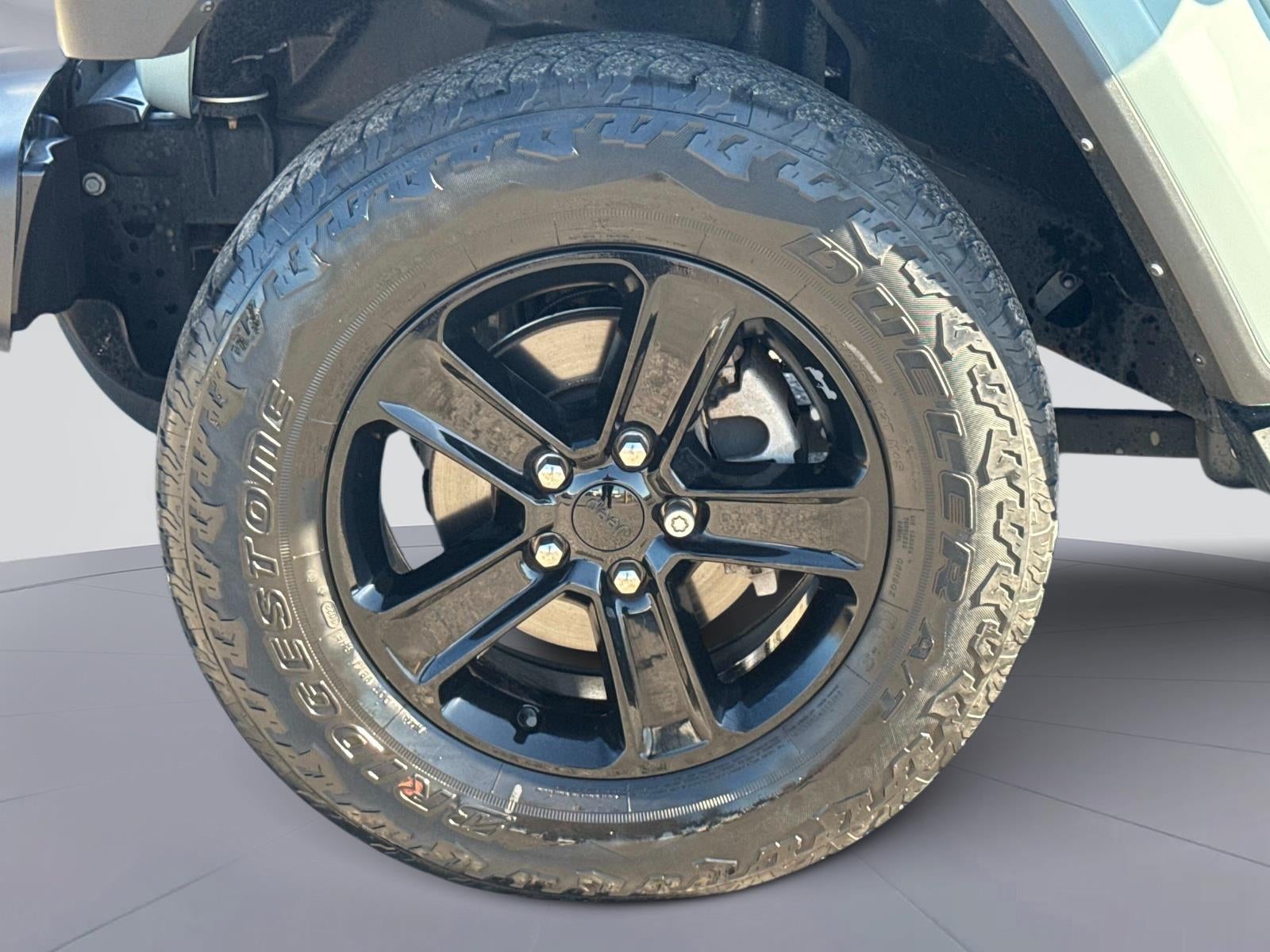 2023 Jeep Wrangler Sahara Altitude