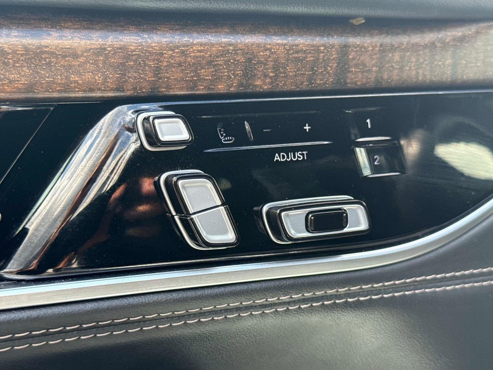 2023 Jeep GRAND WAGONEER Series II