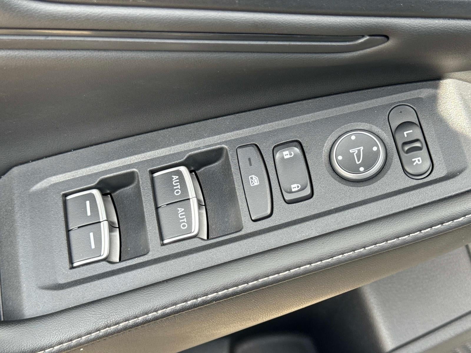 2023 Honda ACCORD Base