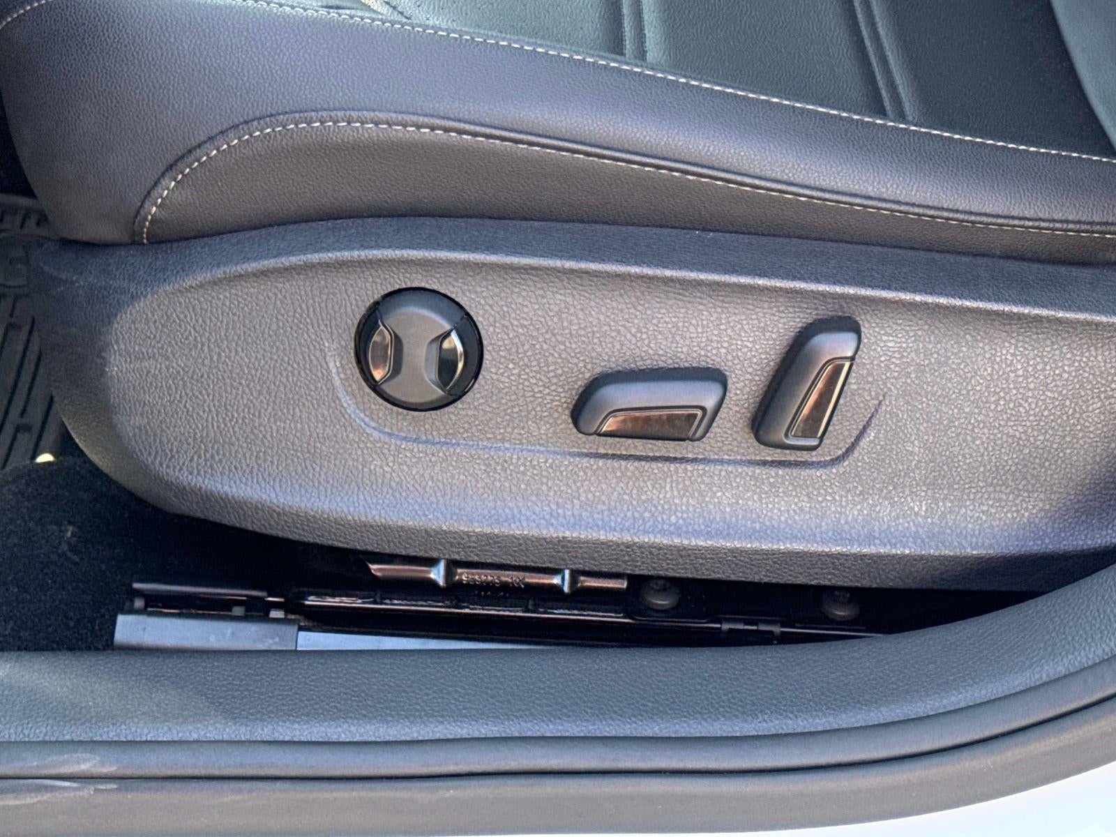 2022 Volkswagen PASSAT 2.0T SE