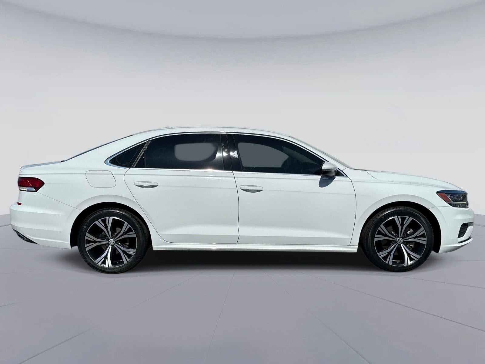 2022 Volkswagen PASSAT 2.0T SE