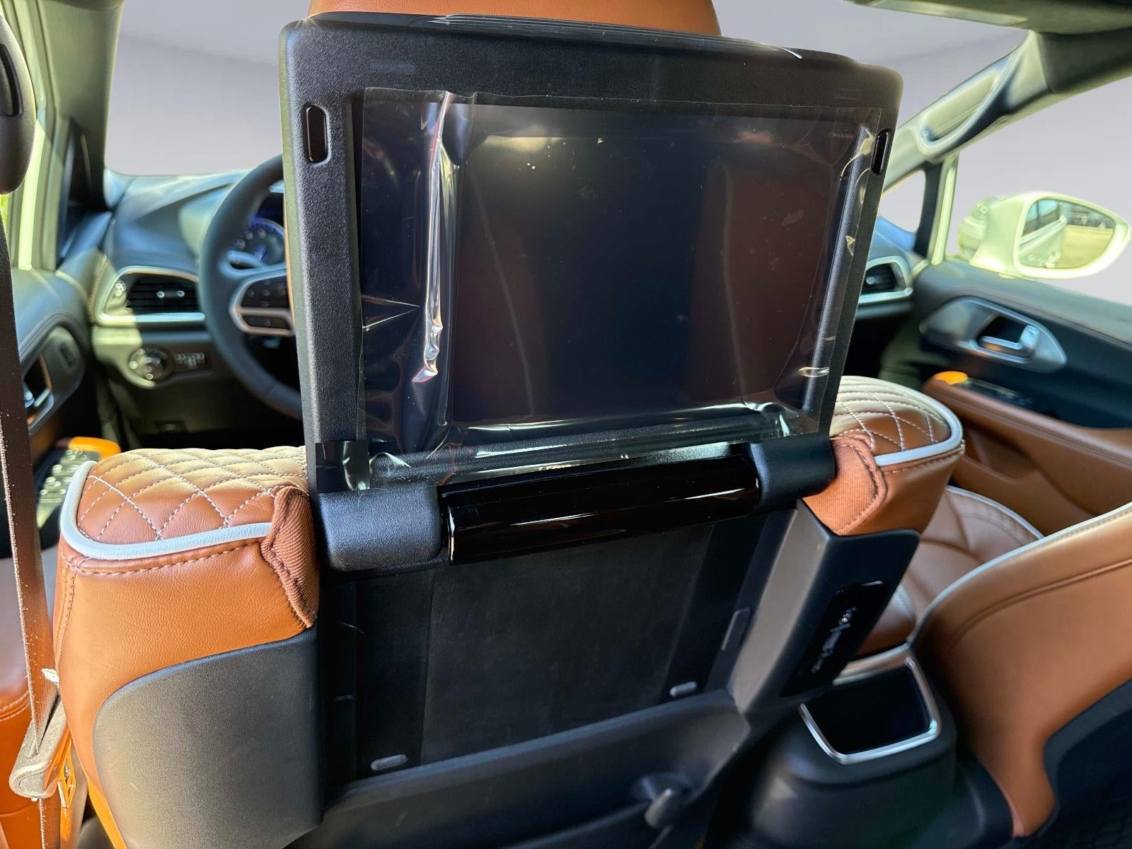 2024 Chrysler PACIFICA PINNAC Pinnacle