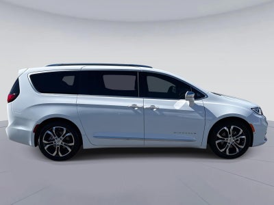 2024 Chrysler PACIFICA PINNAC Pinnacle