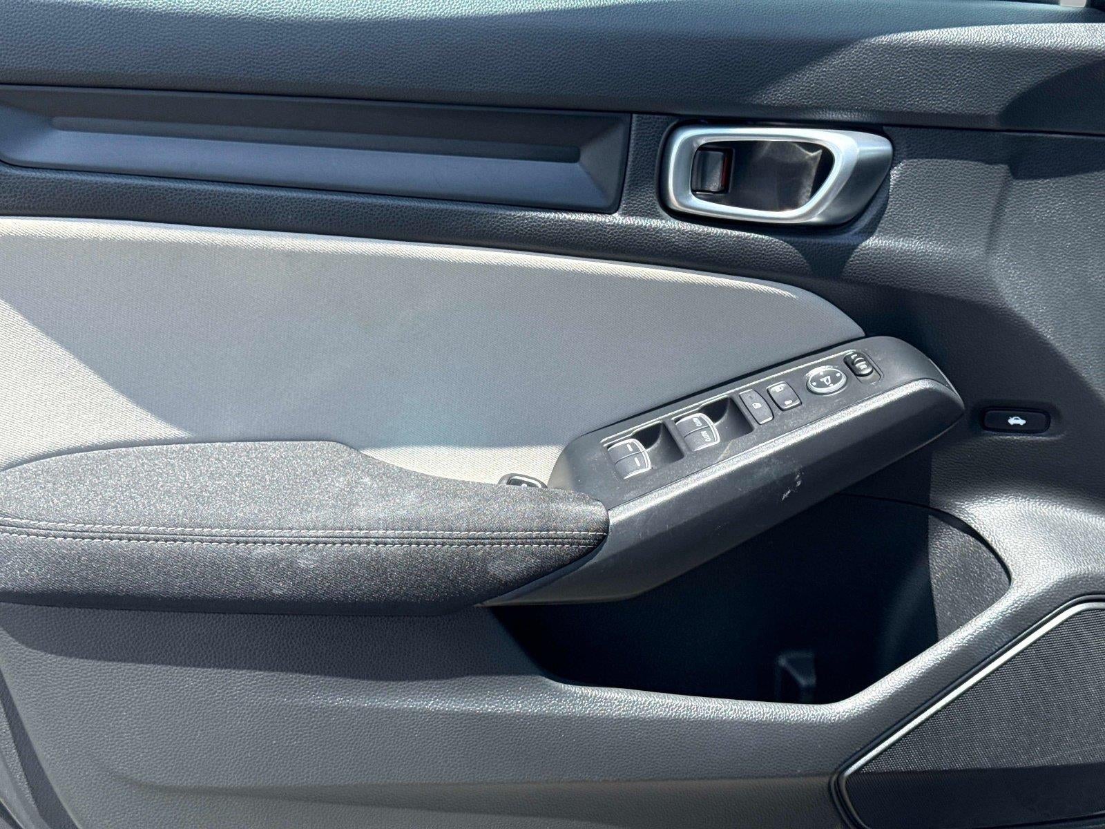 2023 Honda CIVIC LX