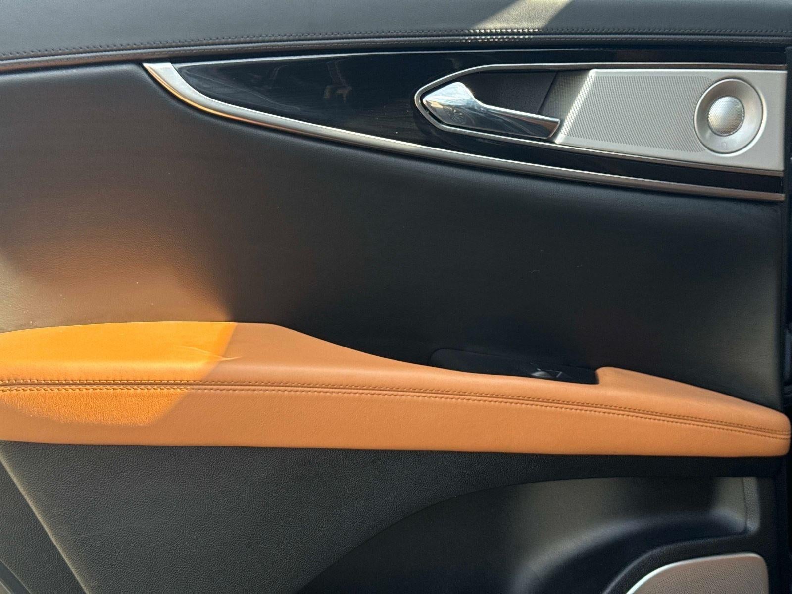 2023 Lincoln Nautilus Black Label