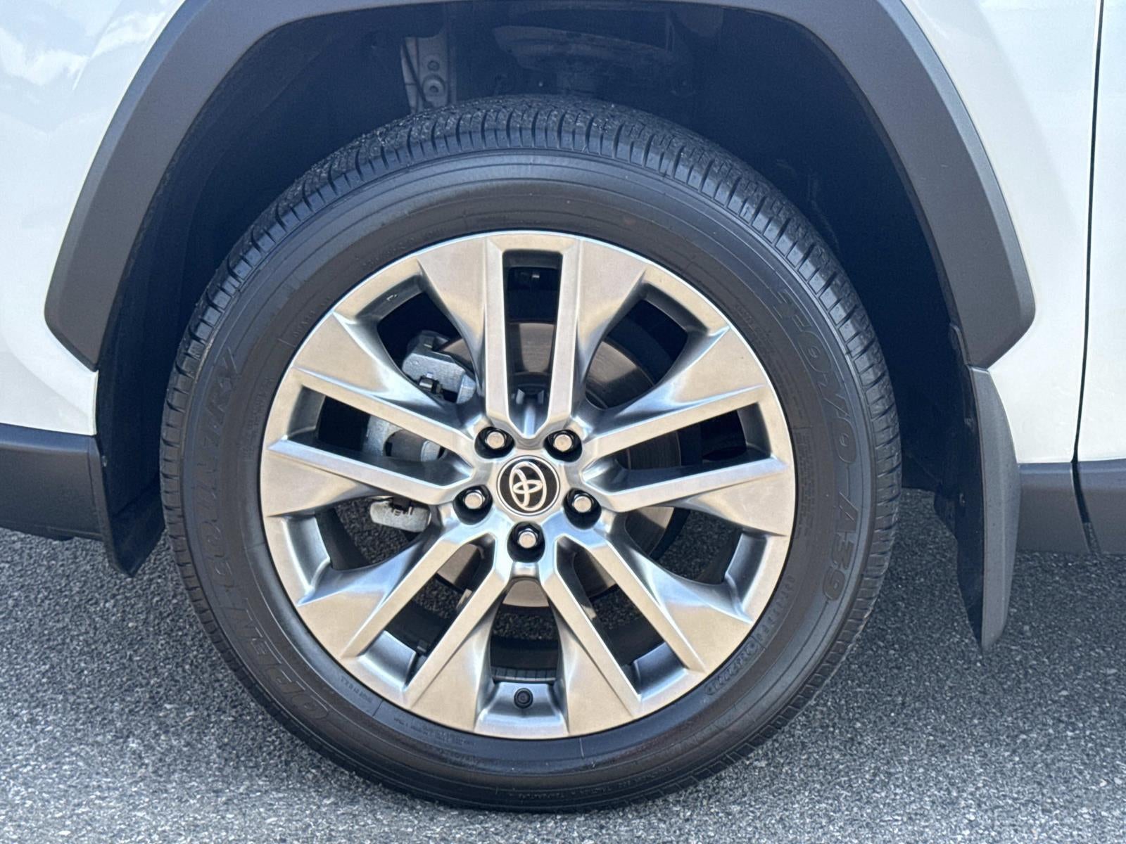 2024 Toyota Rav4 XLE Premium