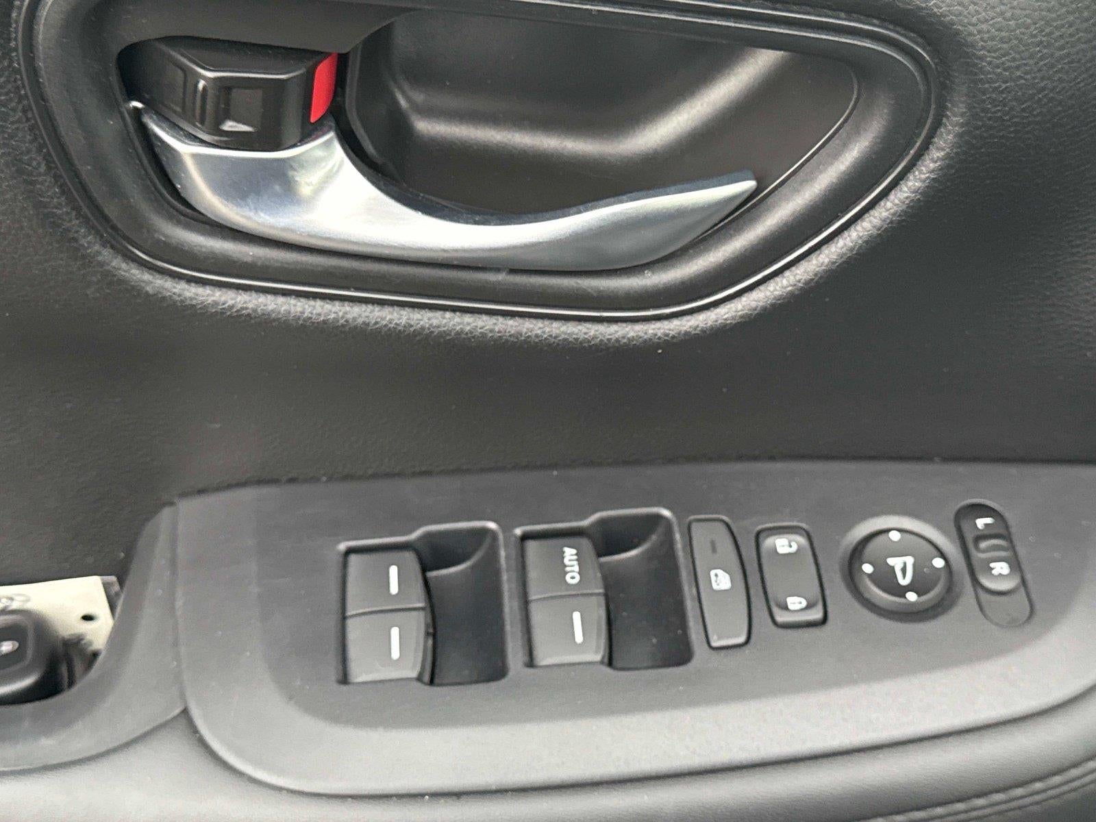 2025 Honda HR-V LX