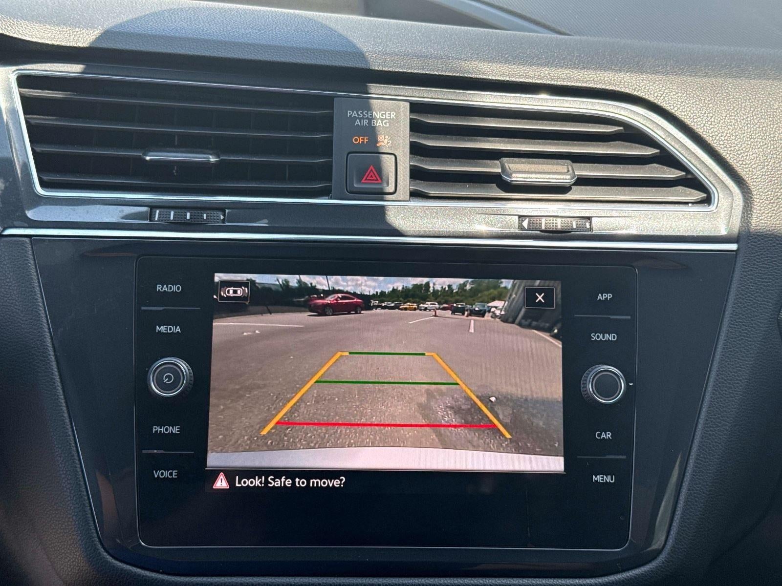 2022 Volkswagen Tiguan SE R-Line Black