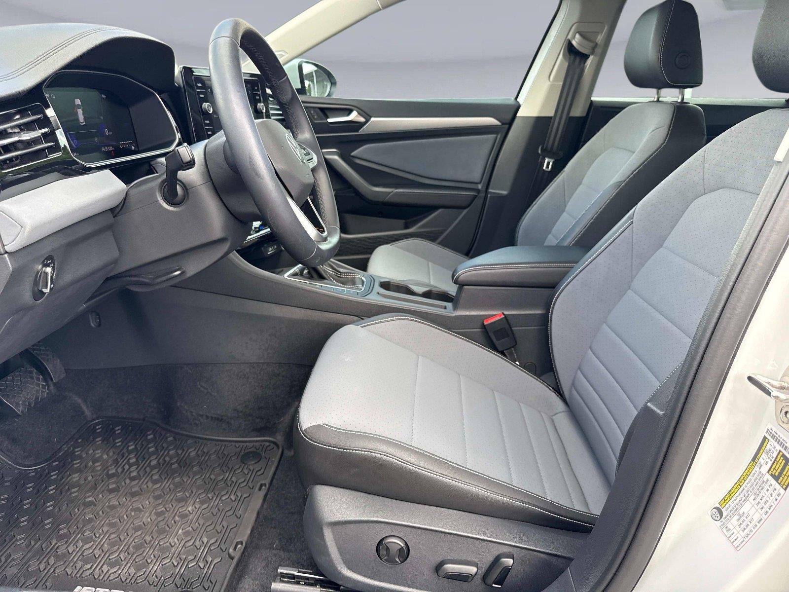 2025 Volkswagen Jetta SE