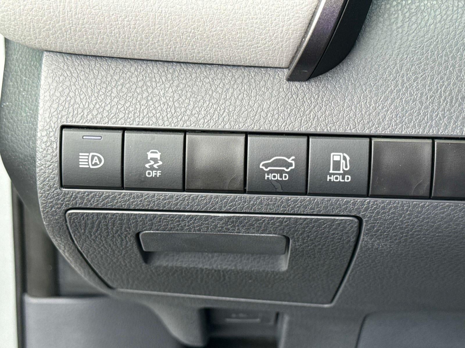 2024 Toyota CAMRY Base
