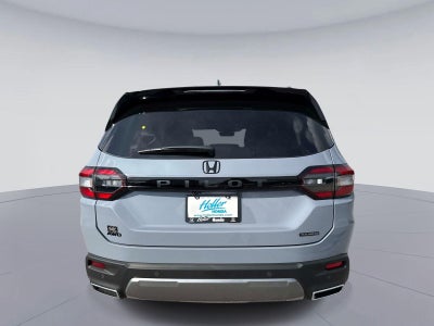 2026 Honda Pilot Touring Blackout