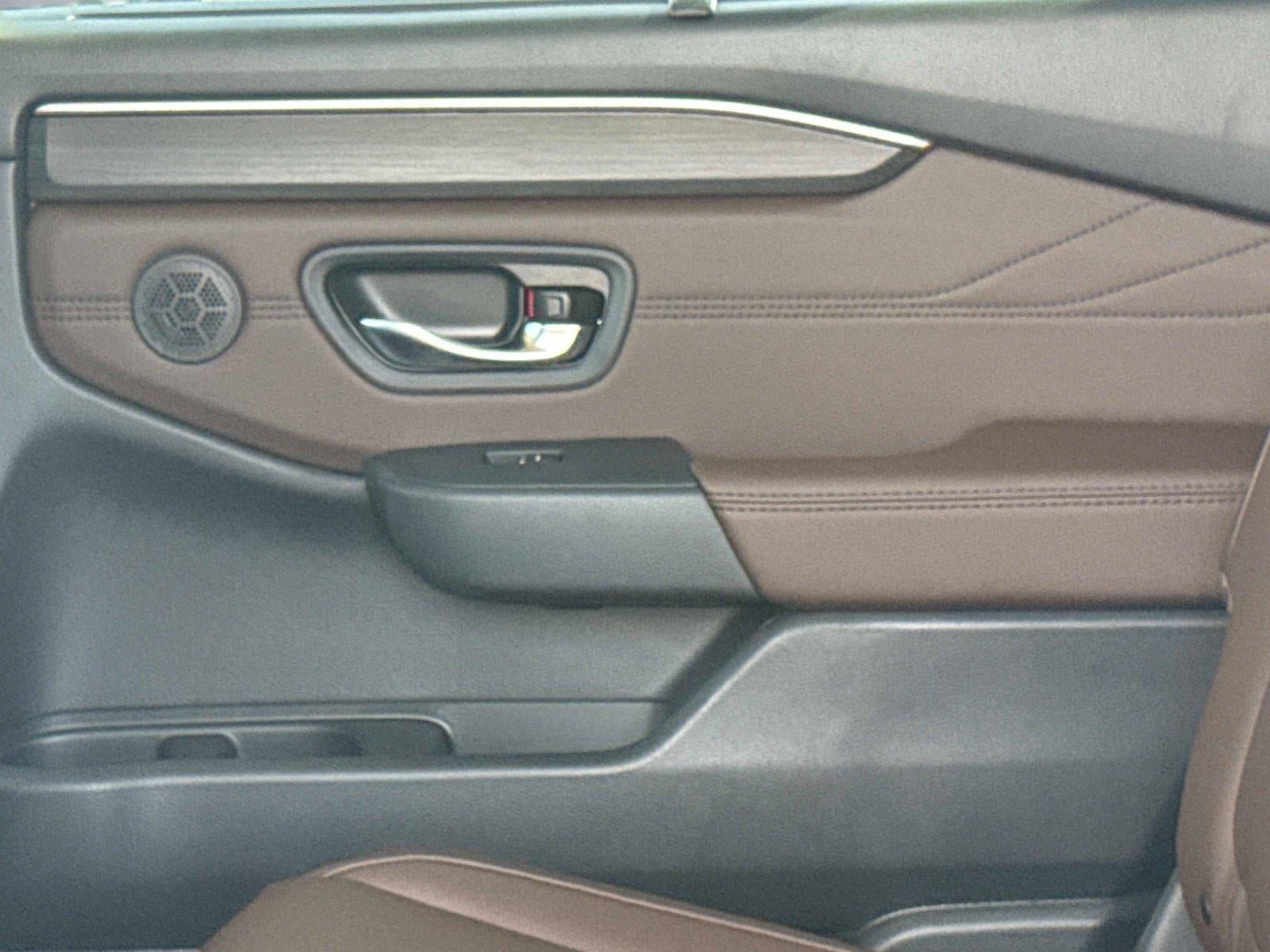 2026 Honda Pilot Touring Blackout
