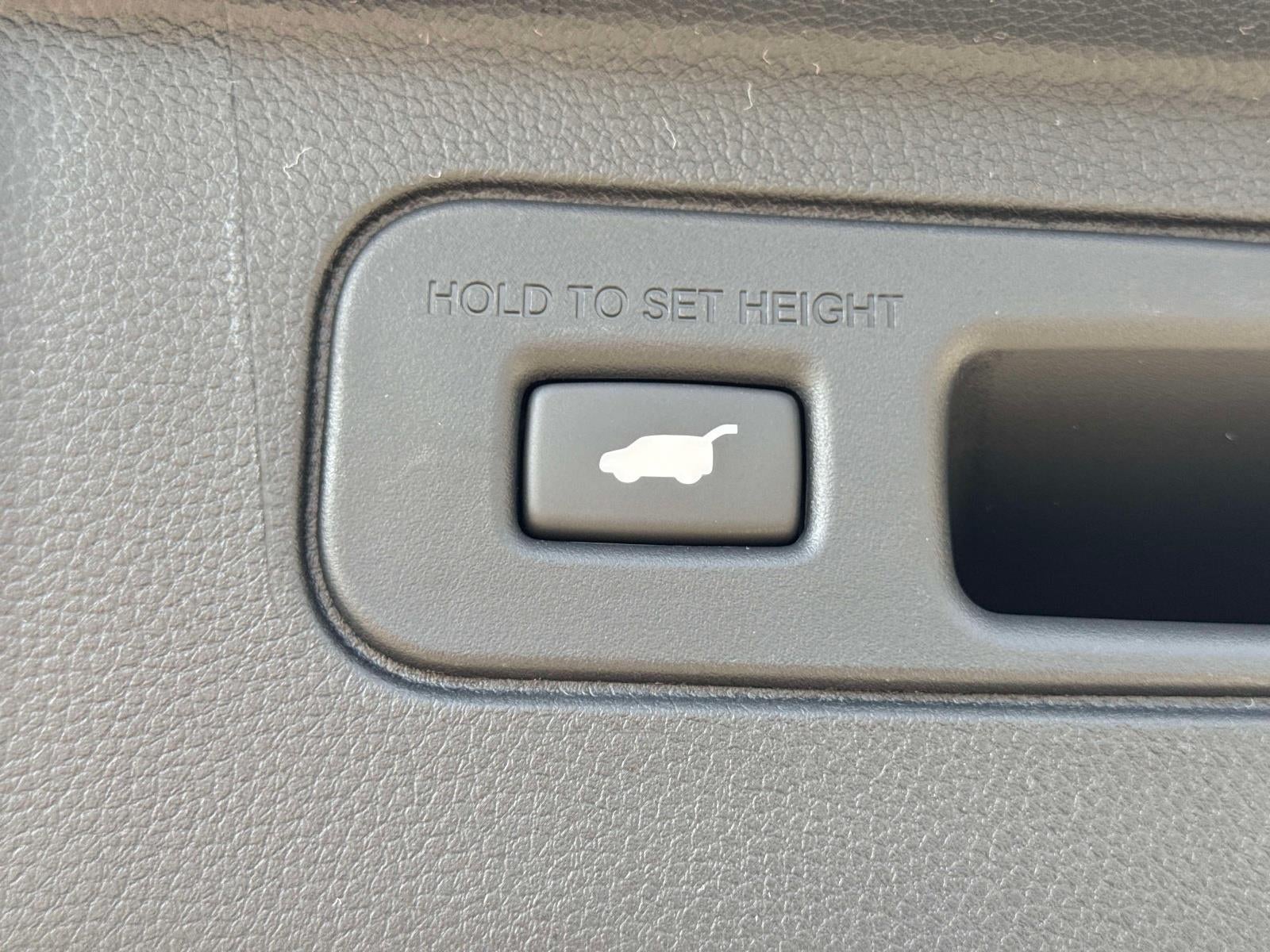 2026 Honda Pilot Touring Blackout