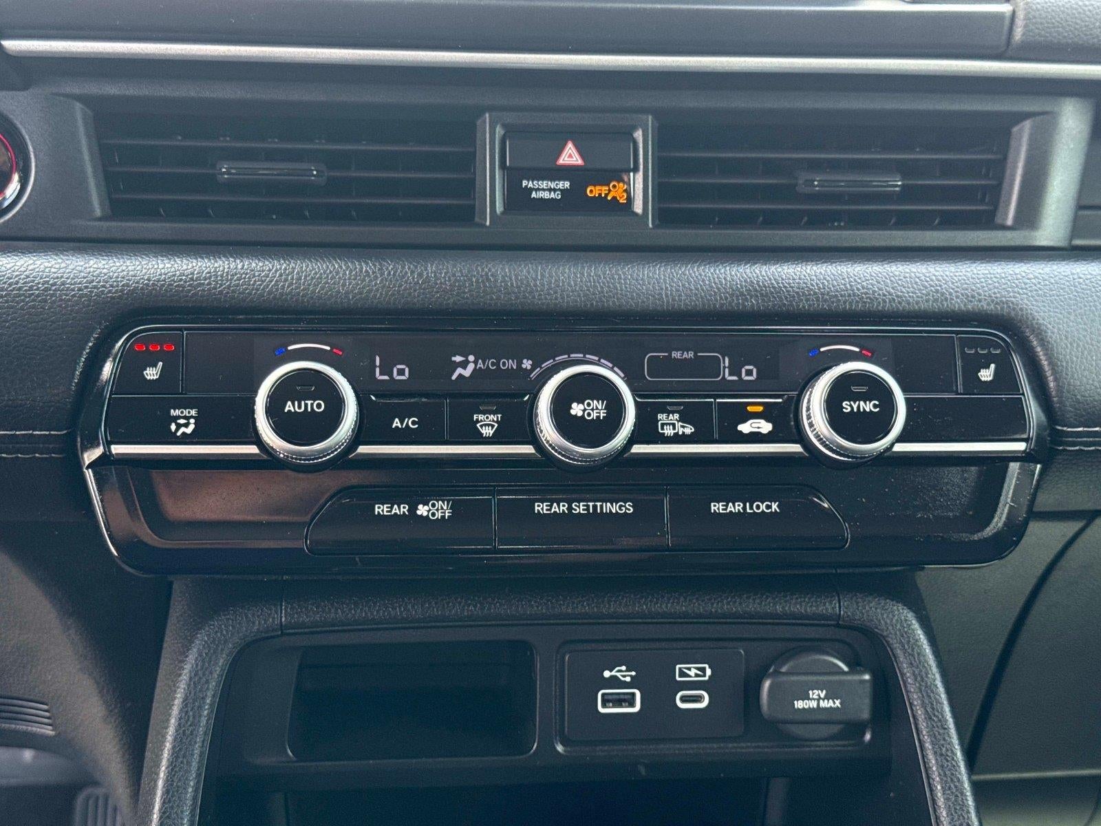 2023 Honda Pilot EX-L w/Rear Captain's Chairs