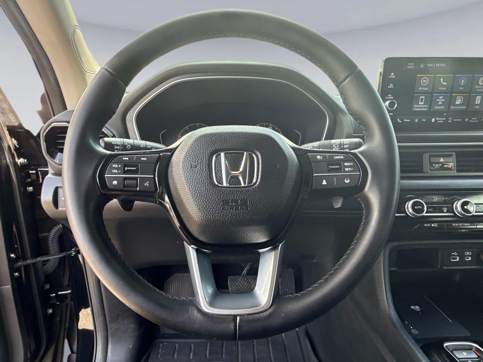 2023 Honda Pilot EX-L w/Rear Captain's Chairs