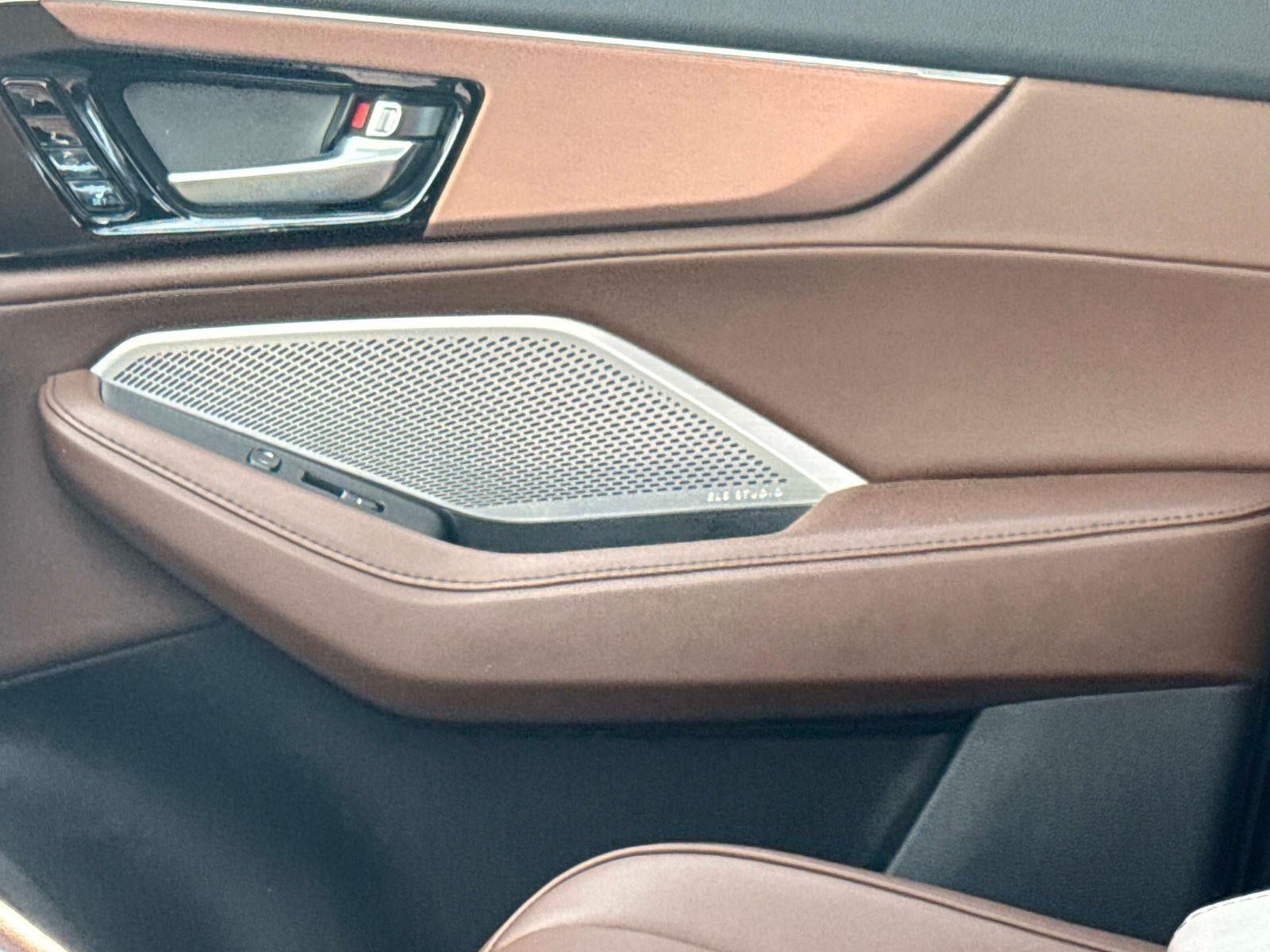 2023 Acura MDX w/Tech