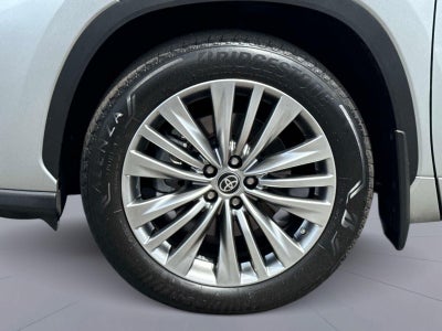 2024 Toyota Highlander Platinum