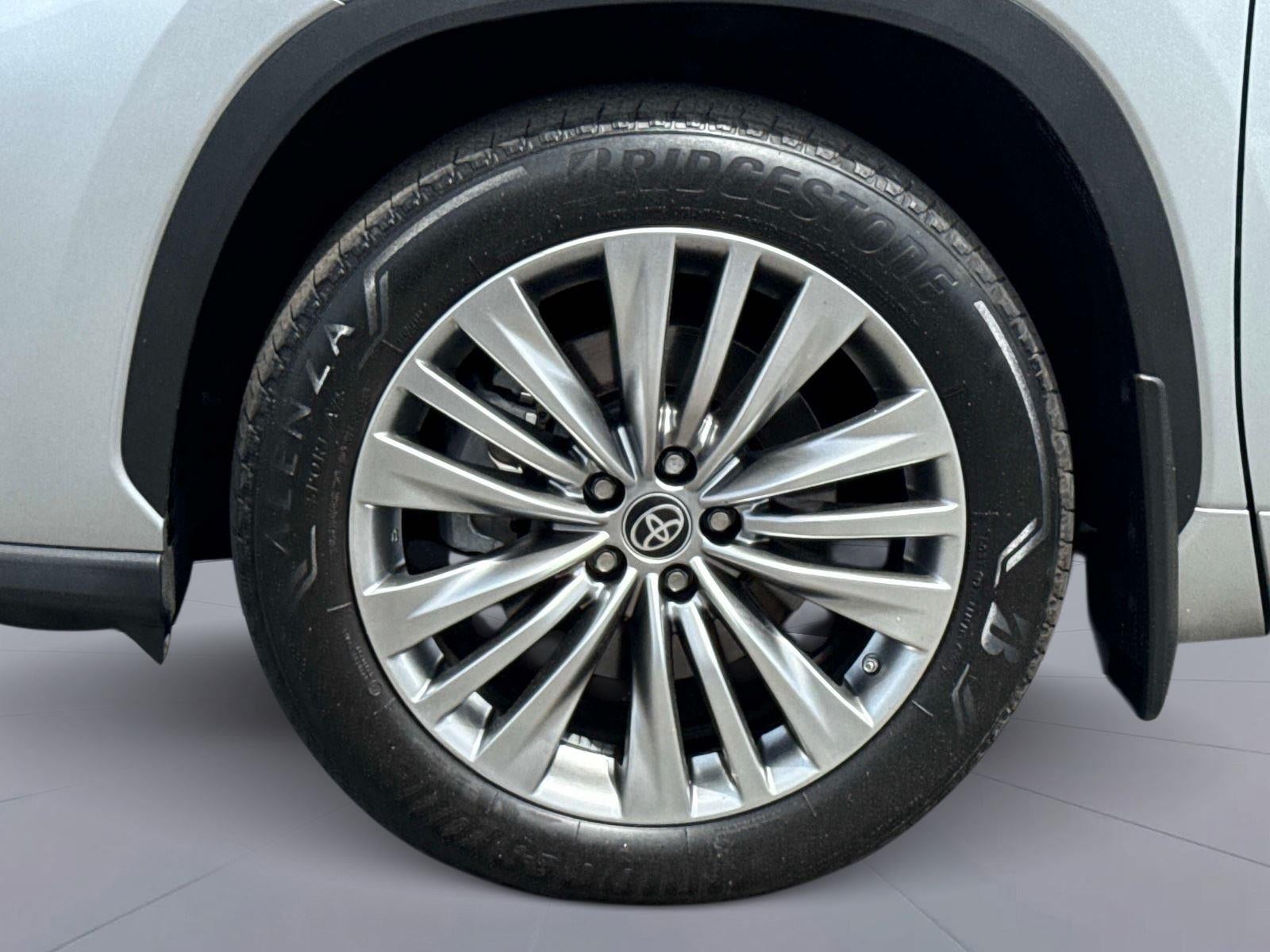 2024 Toyota Highlander Platinum