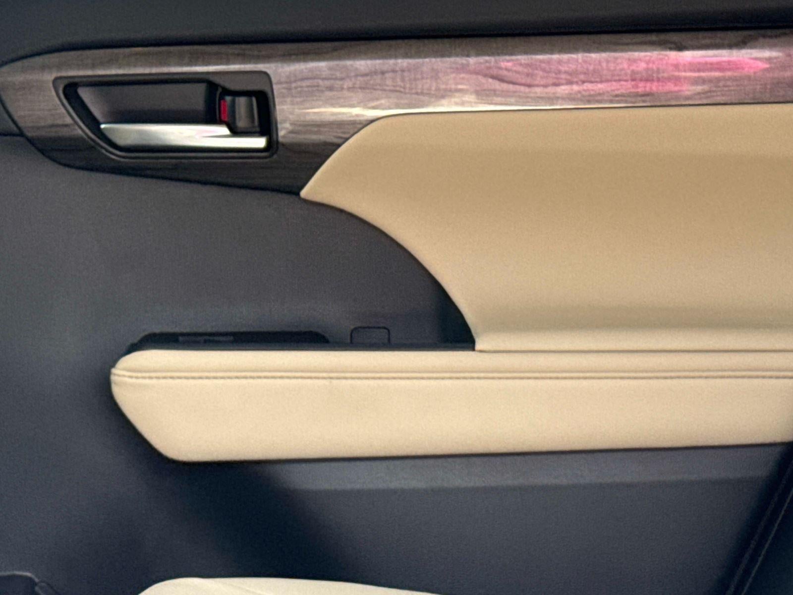 2024 Toyota Highlander Platinum