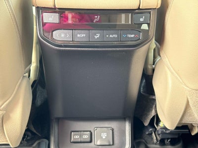 2024 Toyota Highlander Platinum