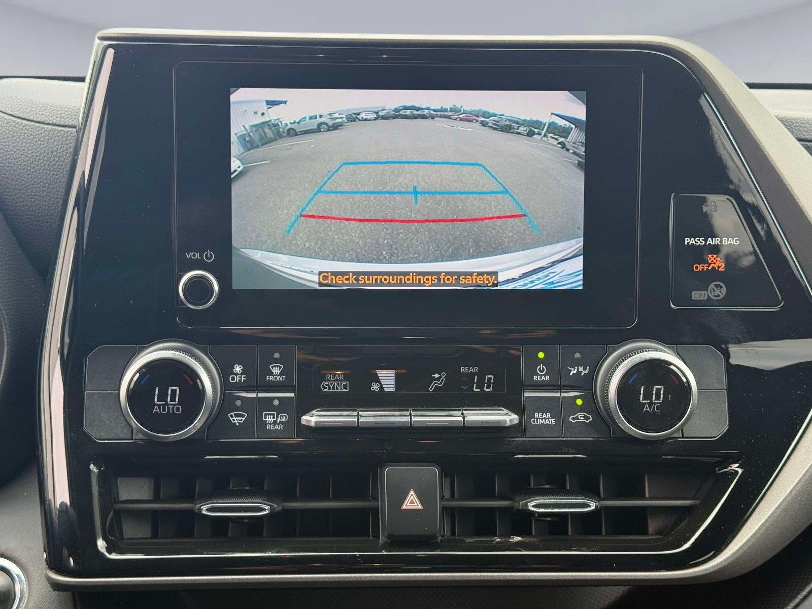 2023 Toyota Highlander LE