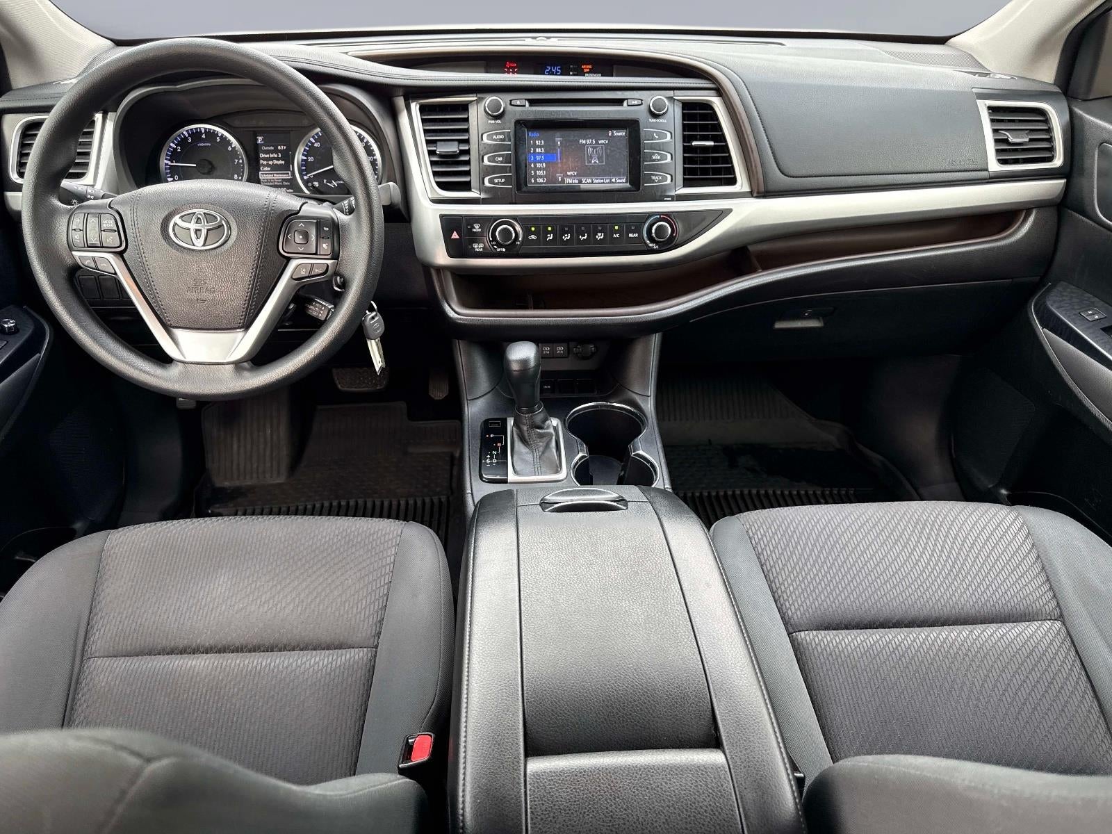 2017 Toyota Highlander LE