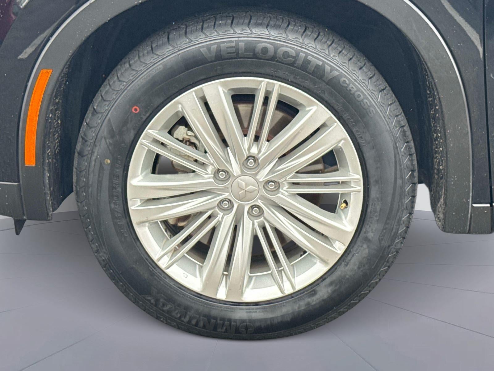 2024 Mitsubishi Outlander ES