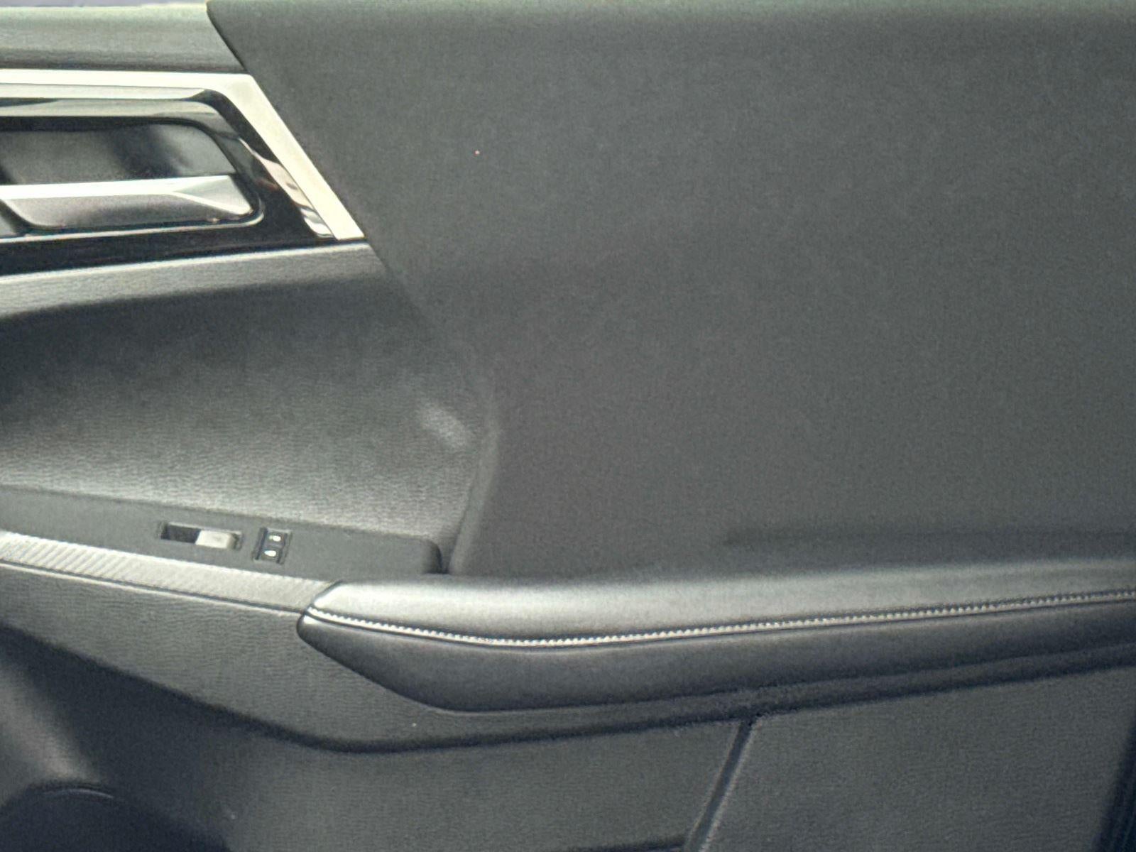 2024 Mitsubishi Outlander ES