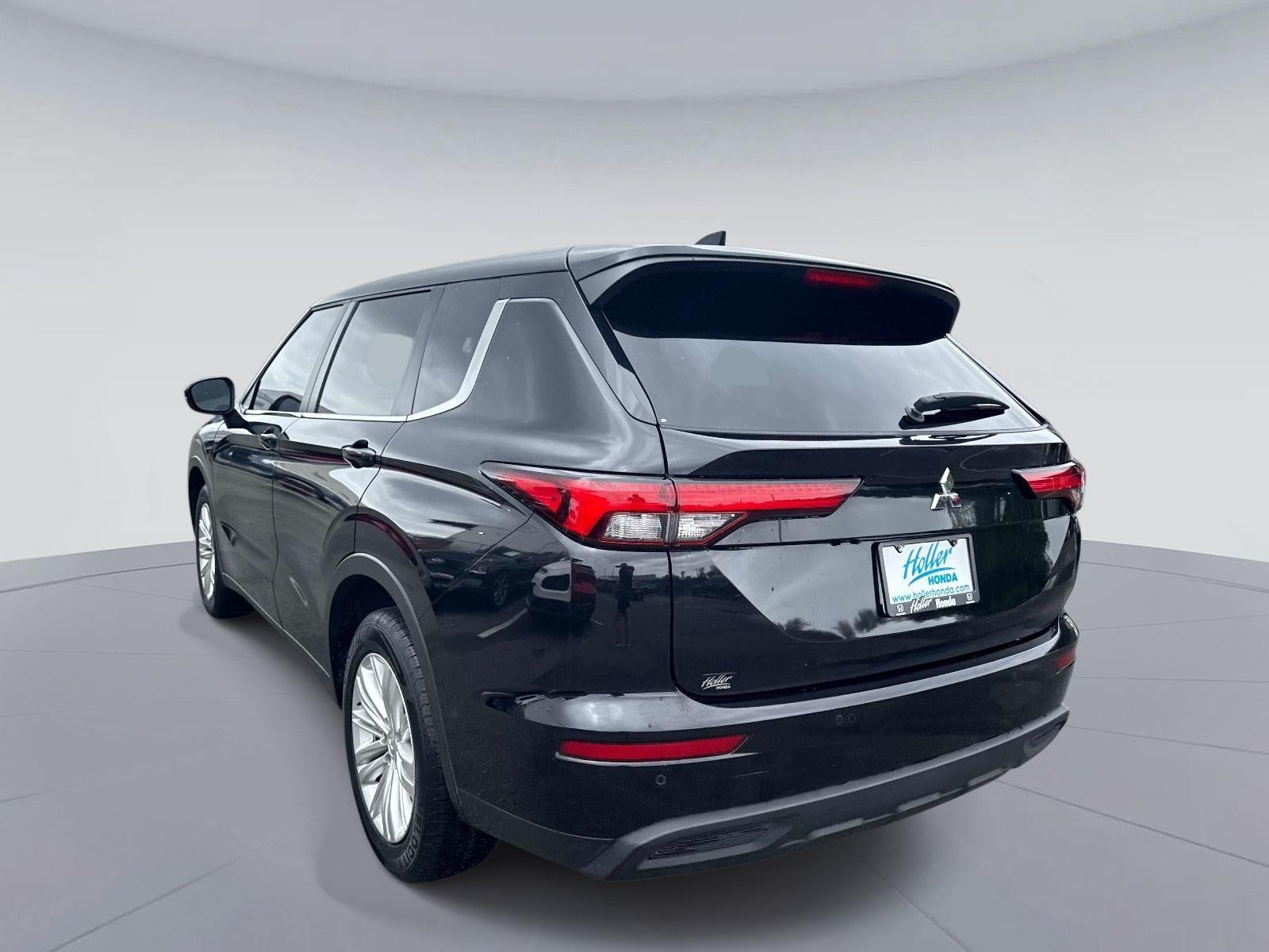 2024 Mitsubishi Outlander ES