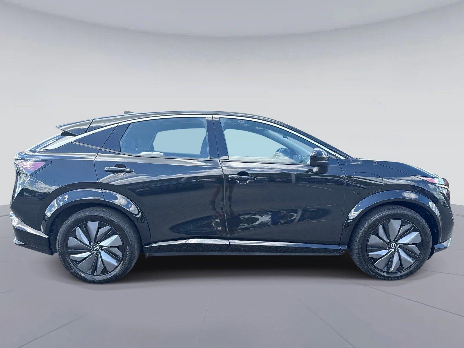 2023 Nissan Ariya VENTURE+
