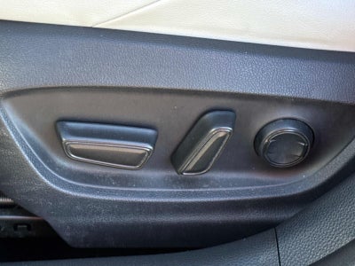 2020 Toyota Corolla Hatchback XSE