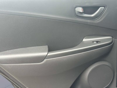 2023 Hyundai KONA SEL SEL