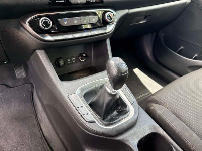 2018 Hyundai Elantra GT Manual