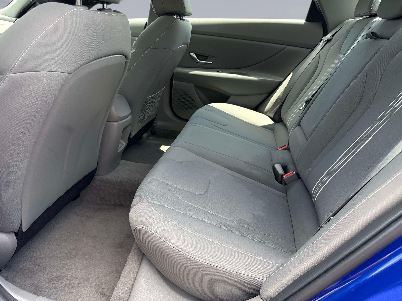2024 Hyundai ELANTRA SEL SEL