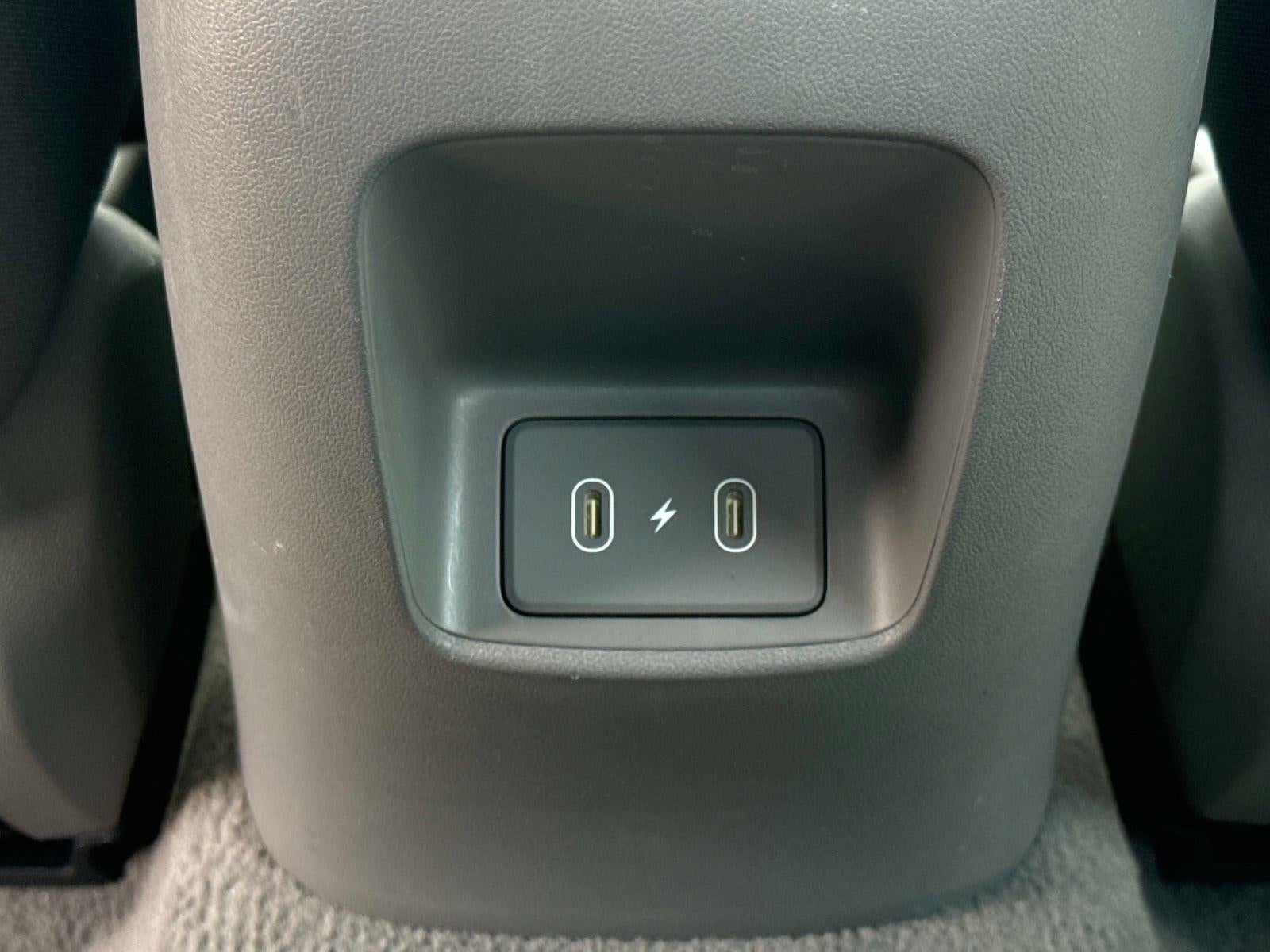 2024 Hyundai ELANTRA SEL SEL