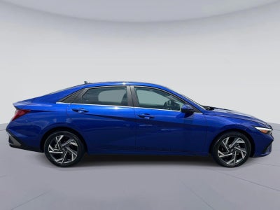 2024 Hyundai ELANTRA SEL SEL